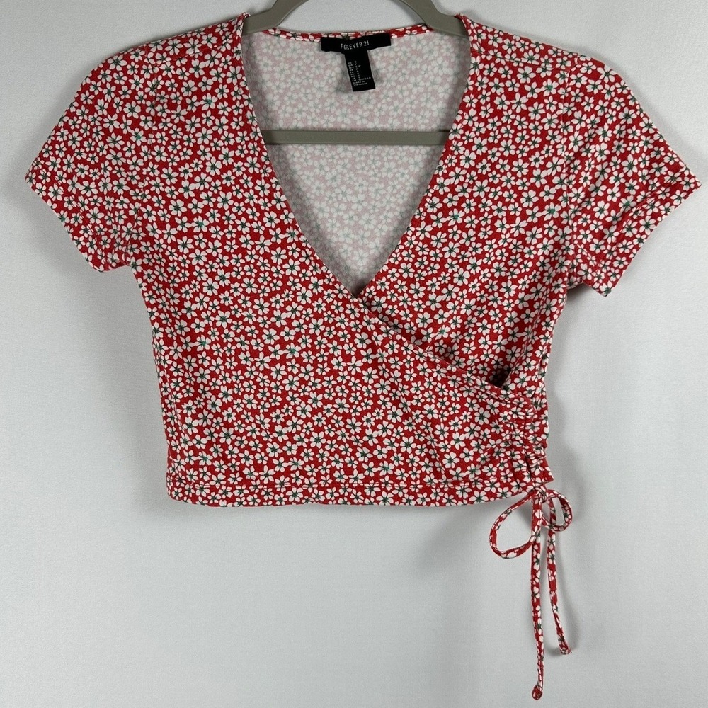 Forever 21 Ditsy Floral Crop Top S Red White Wrap Front V-Neck Cottagecore Boho